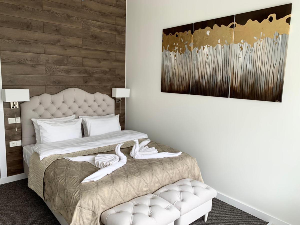Ustʼ-Kamenogorsk 7 Boutique Hotel מראה חיצוני תמונה