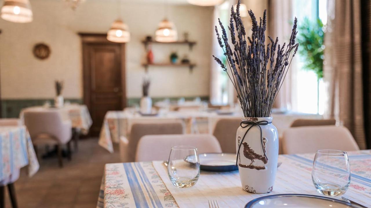Ustʼ-Kamenogorsk 7 Boutique Hotel מראה חיצוני תמונה