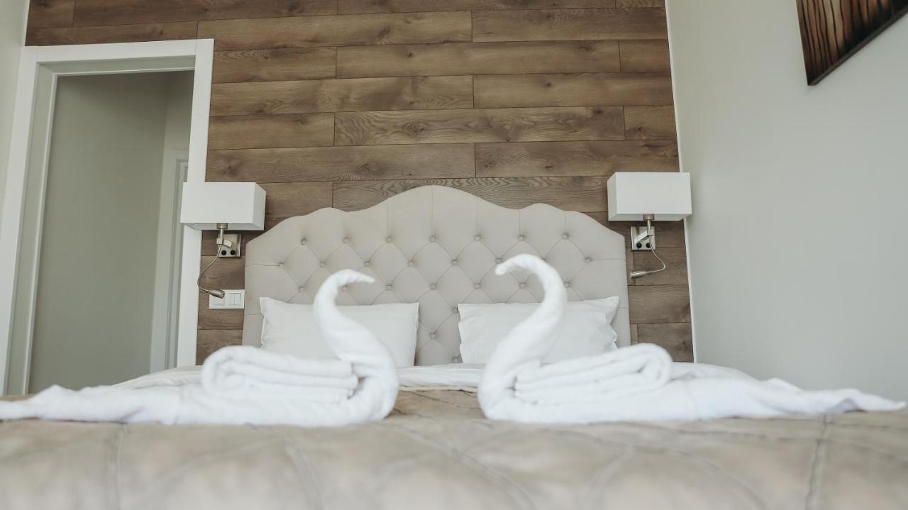 Ustʼ-Kamenogorsk 7 Boutique Hotel מראה חיצוני תמונה